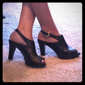 Naturalizer N5 Comfort Women's Peep Toe Bootie